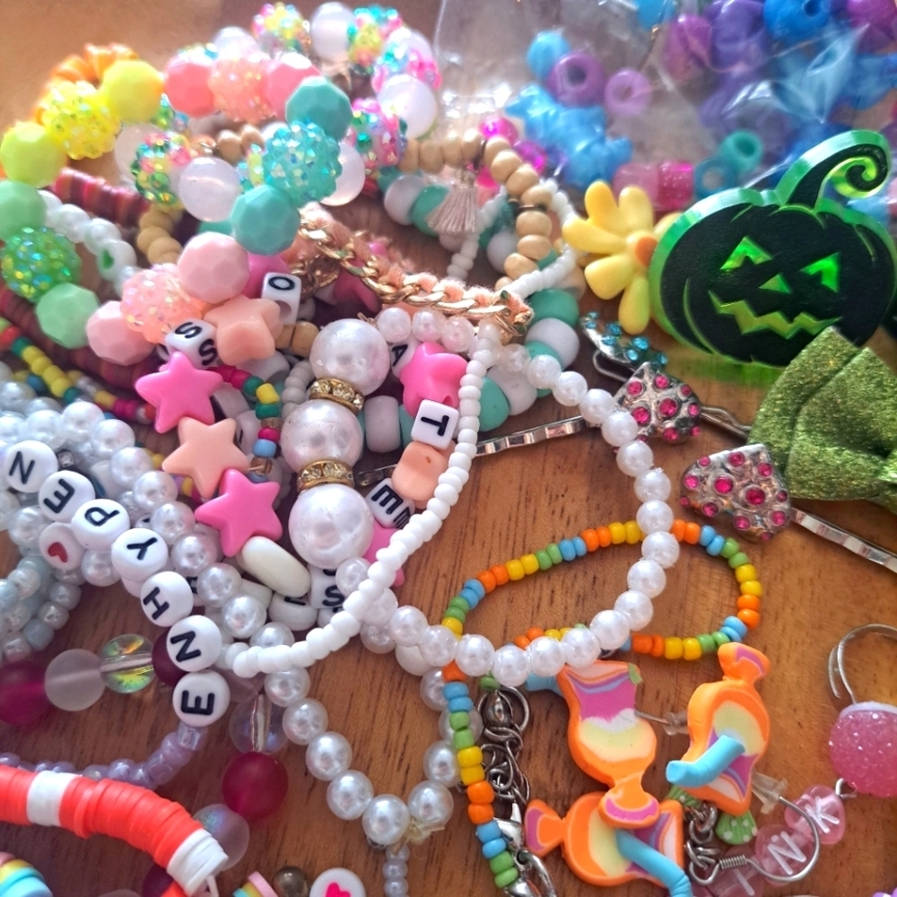 Lot of kids jewellery